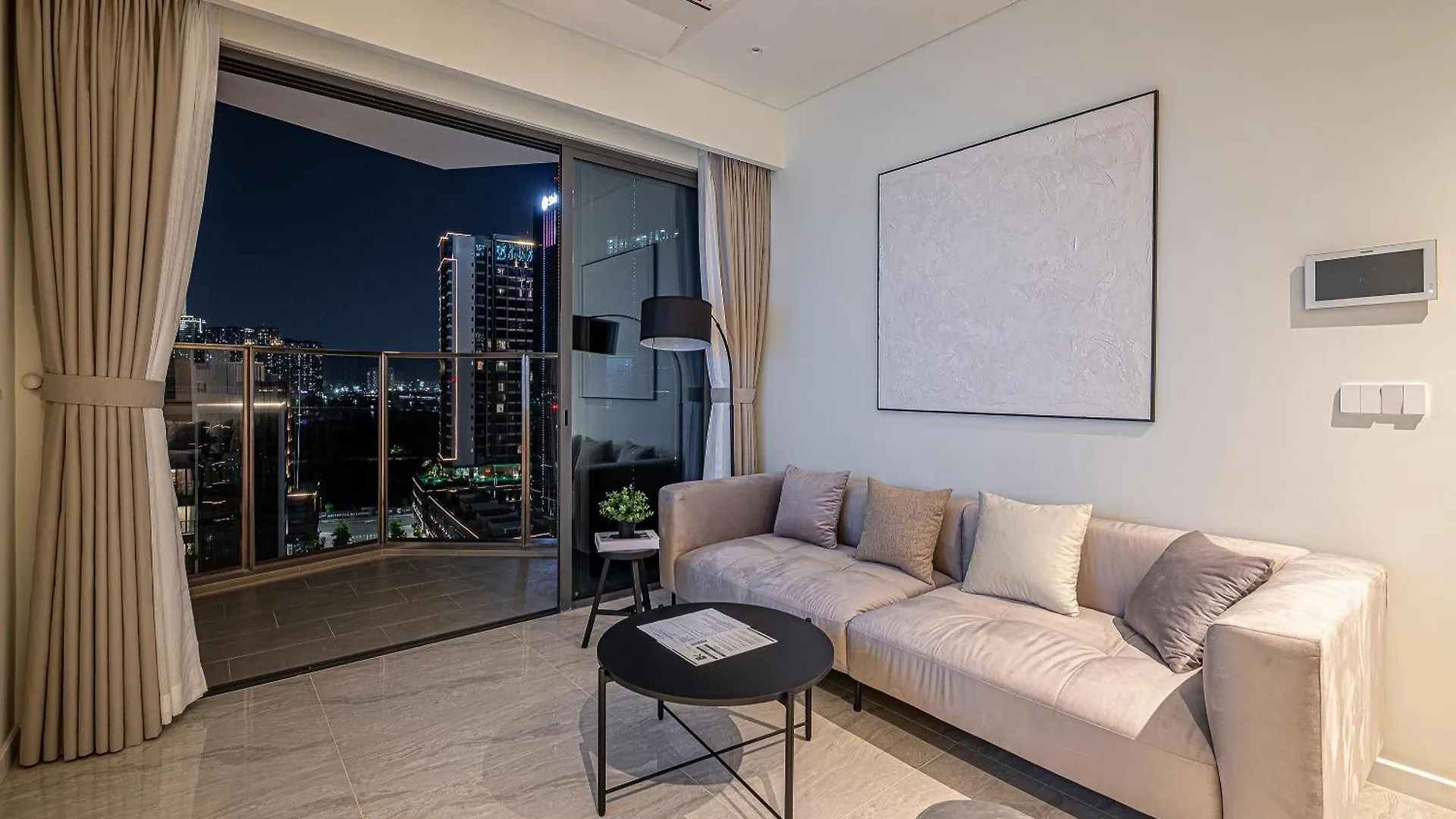 Apartament The Metropole Opera Residence By Kaystay Ho Chi Minh
