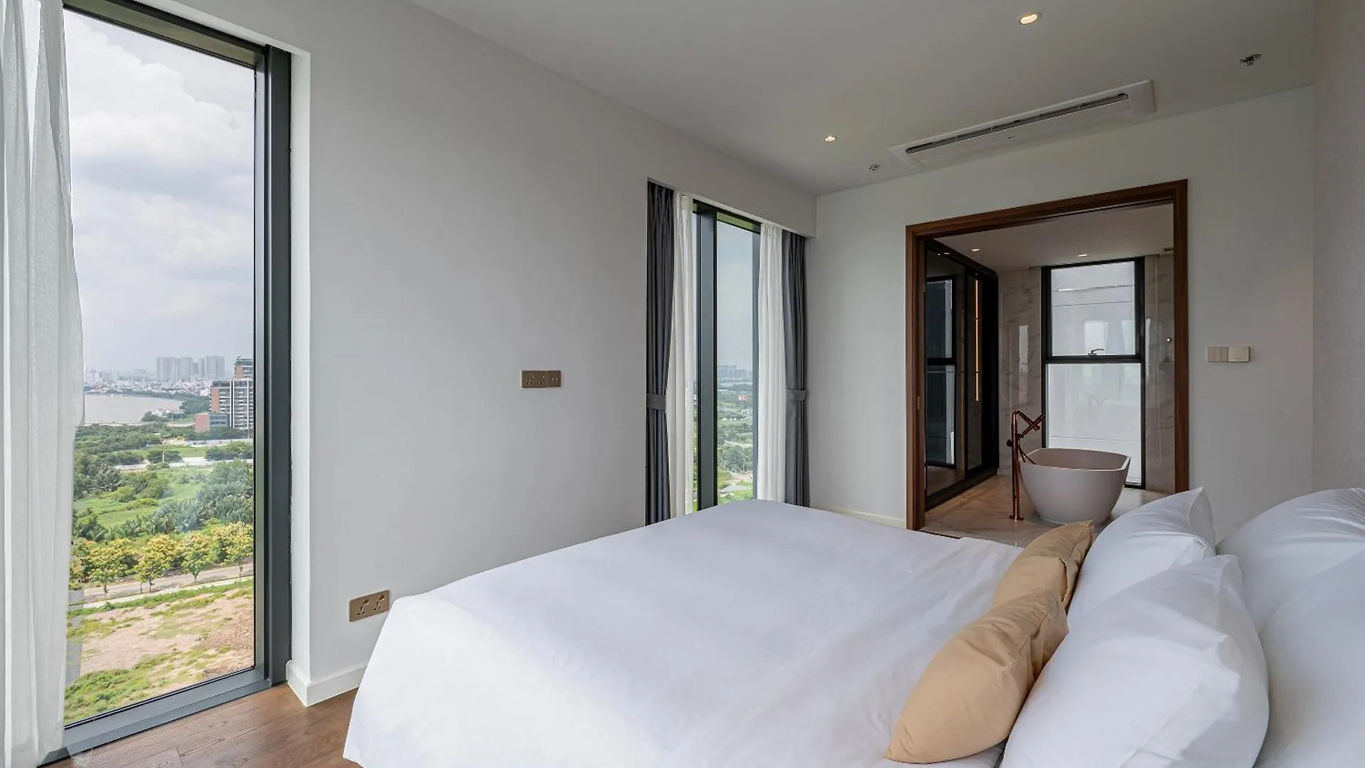 The Metropole Opera Residence By Kaystay Ho Chi Minh