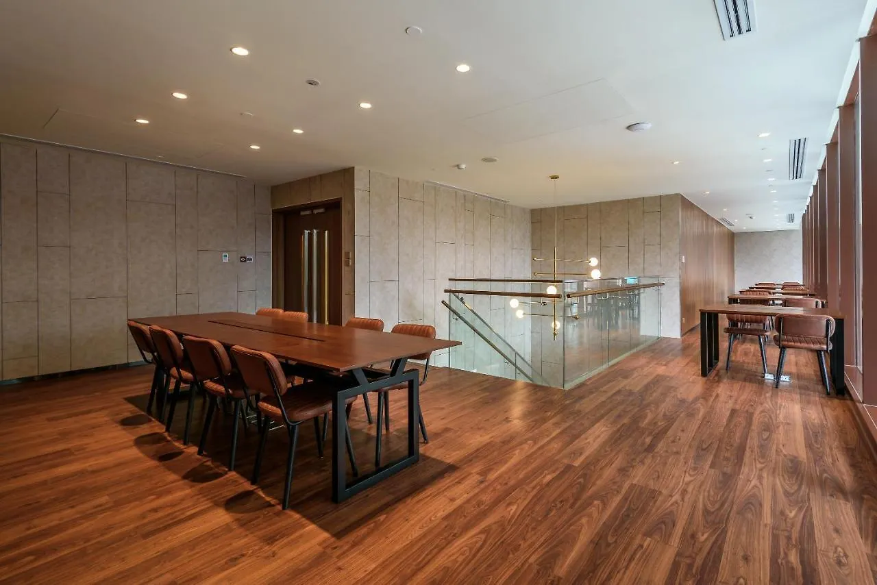 Apartment The Metropole Opera Residence By Kaystay Ho Chi Minh City